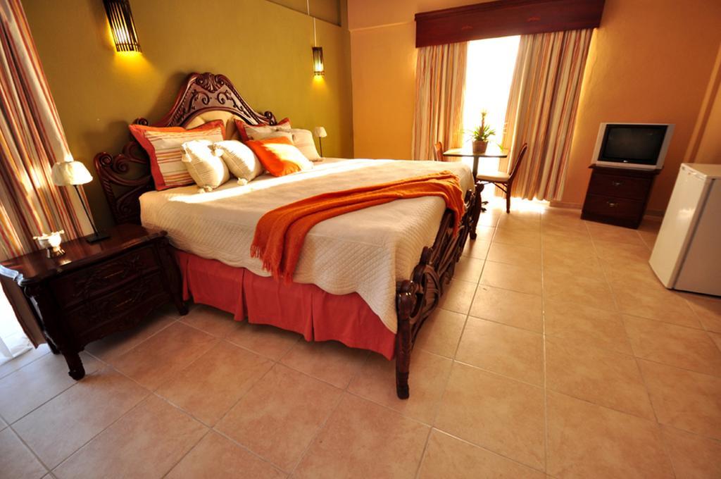 Hotel & Casino Flamboyan Punta Cana Zewnętrze zdjęcie